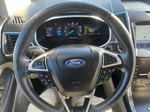 Used 2020 Ford Edge Titanium w/ Equipment Group 301A image 20