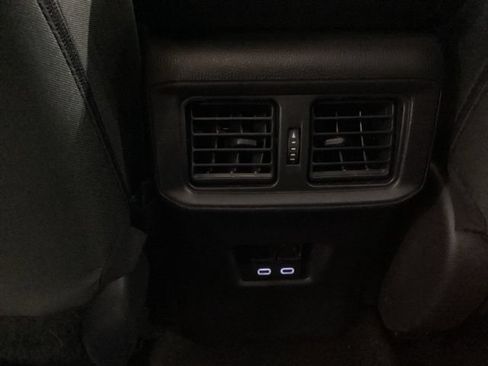 Used 2025 Toyota RAV4 XLE AWD/4WD image 14