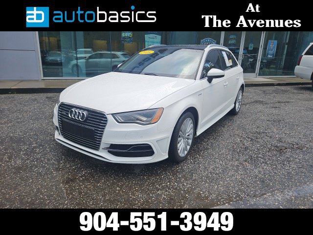 Used 2016 Audi A3 e-tron Premium Plus w/ Premium Plus Package FWD image 2