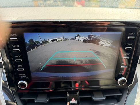 Used 2020 Toyota Corolla LE w/ Carpet Mat Package (TMS) FWD image 23