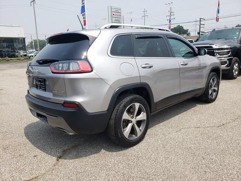Used 2019 Jeep Cherokee Limited w/ Trailer Tow Group AWD/4WD image 4