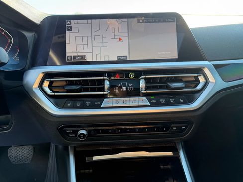 Used 2020 BMW 330i Sedan w/ Premium Package image 19
