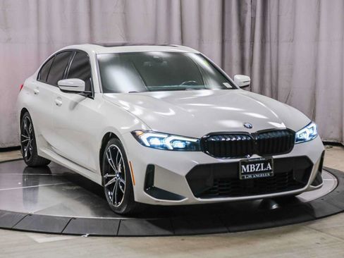 Used 2023 BMW 330i Sedan w/ M Sport Package RWD image 5