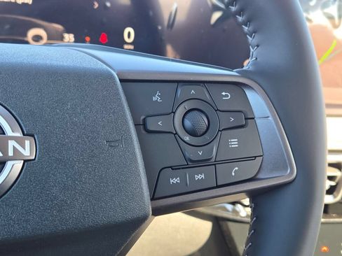 Used 2026 Nissan Sentra SV w/ SV Convenience Package FWD image 28