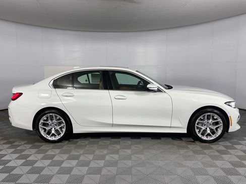 New 2025 BMW 330i xDrive Sedan w/ Convenience Package image 25