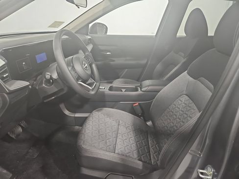 New 2026 Nissan Kicks SV image 9