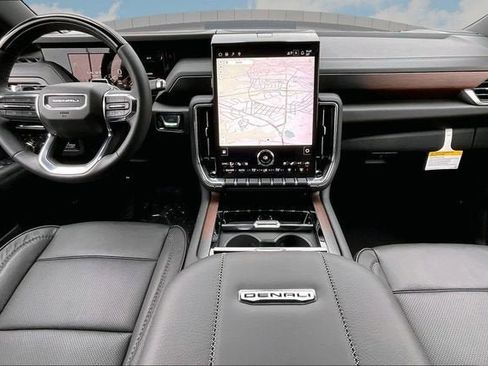 New 2026 GMC Yukon XL Denali w/ Denali Reserve Package image 6