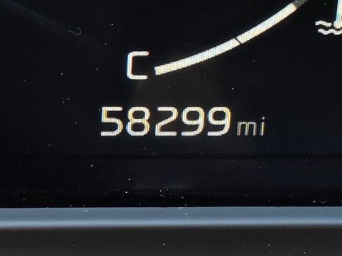 Used 2024 Kia Seltos S image 32