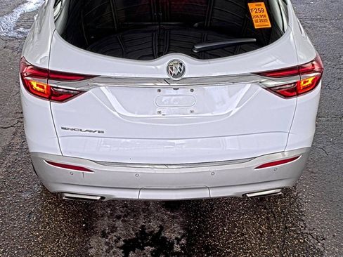 Used 2020 Buick Enclave Essence FWD image 9