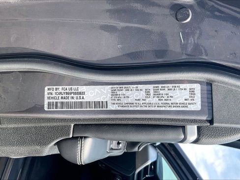 Used 2023 Jeep Grand Cherokee 4WD 4xe image 19