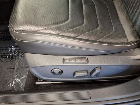 Used 2021 Volkswagen Jetta SEL Premium image 21