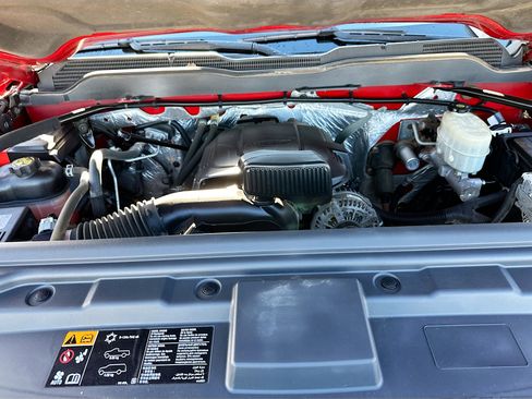 Used 2015 Chevrolet Silverado 2500 LT w/ Snow Plow Prep Package image 28