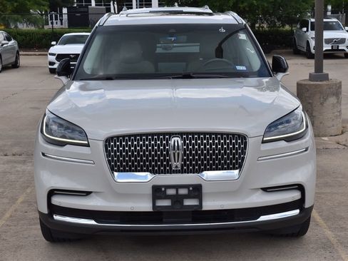 Used 2023 Lincoln Aviator Reserve w/ Equipment Group 201A AWD/4WD image 3