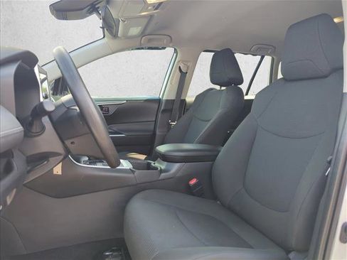 Certified 2025 Toyota RAV4 LE FWD image 18
