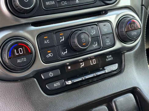 Used 2020 Chevrolet Tahoe LS RWD image 27
