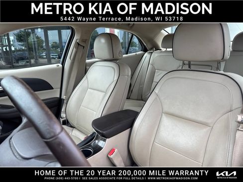 Used 2014 Chevrolet Malibu LT FWD image 15