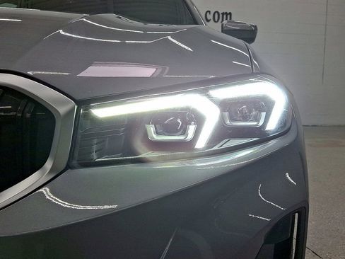 Used 2024 BMW 330i xDrive Sedan image 9