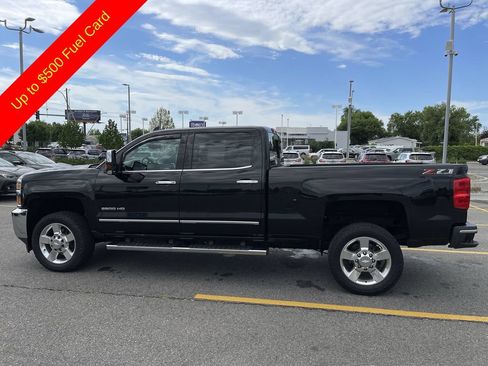 Used 2018 Chevrolet Silverado 2500 LTZ w/ Vortec Plus Package AWD/4WD image 4