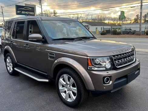 Used 2016 Land Rover LR4 HSE image 6