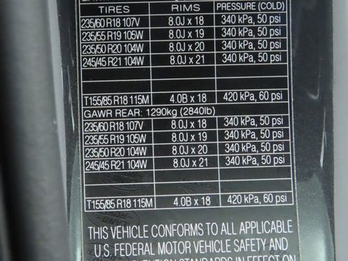 Used 2025 Land Rover Discovery Sport S image 36