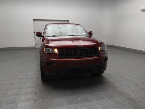 Used 2019 Jeep Grand Cherokee Laredo w/ Laredo X Package image 14