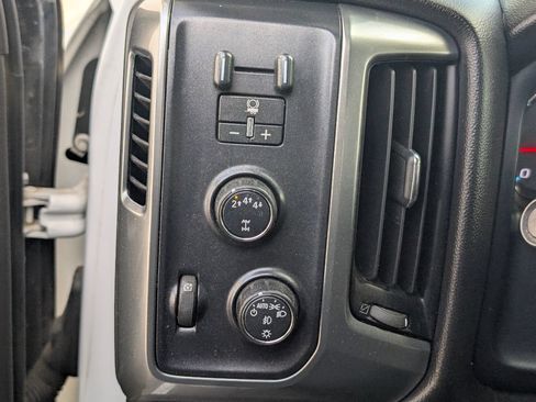Used 2018 Chevrolet Silverado 2500 LT w/ Z71 Package, Off-Road AWD/4WD image 22