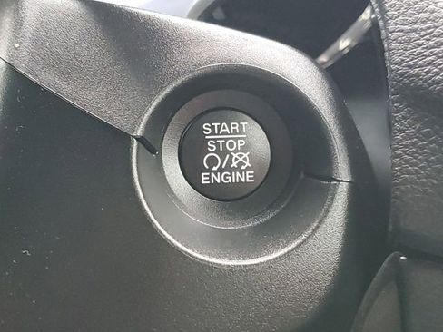 Used 2021 Jeep Compass Latitude image 21