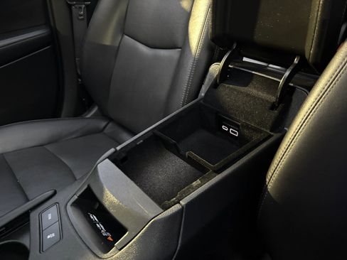 Used 2020 Cadillac XT5 Premium Luxury image 38