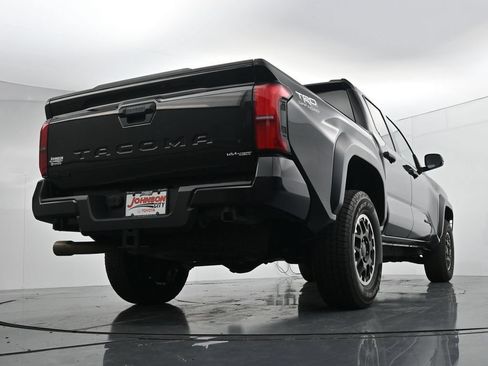 Used 2024 Toyota Tacoma TRD Off-Road AWD/4WD image 36
