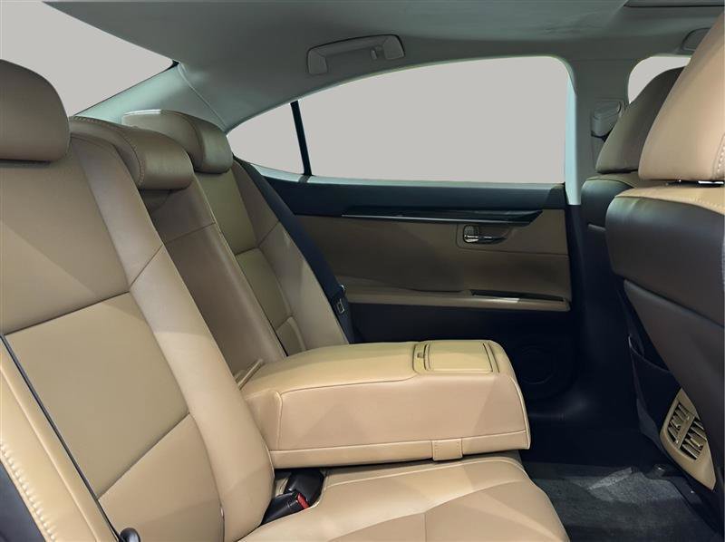 Used 2017 Lexus ES 350 w/ Navigation System Package FWD image 19