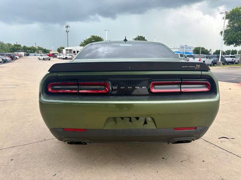 Used 2022 Dodge Challenger R/T Scat Pack RWD image 6