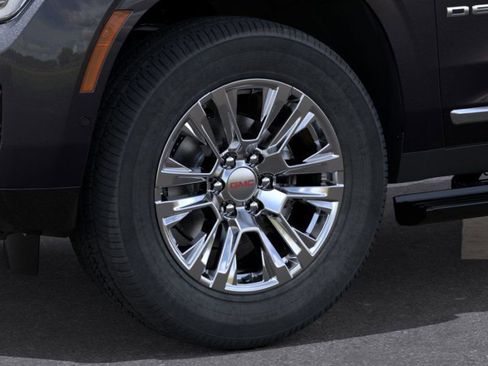 New 2026 GMC Yukon XL Denali w/ Sun & Power Step Package image 9