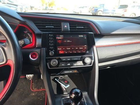 Used 2019 Honda Civic Type R image 17