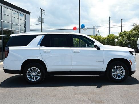 Used 2025 Chevrolet Tahoe LT RWD image 4
