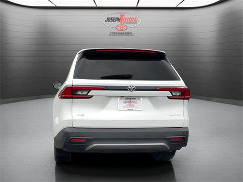 Certified 2025 Toyota Grand Highlander AWD image 12