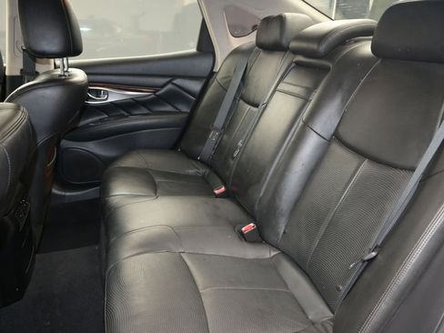 Used 2011 INFINITI M37 w/ Premium Pkg image 14