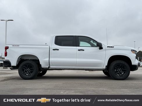 New 2026 Chevrolet Silverado 1500 Custom Trail Boss w/ LPO, Dark Essentials Package AWD/4WD image 5