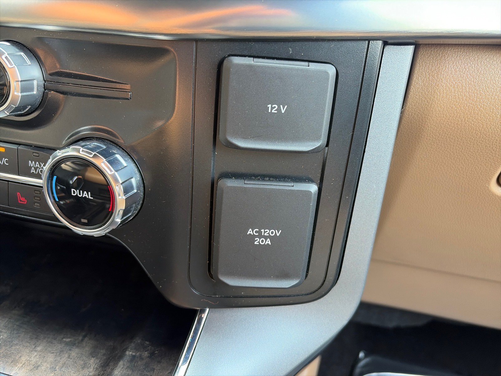 Used 2022 Ford F150 Lariat w/ Equipment Group 502A High AWD/4WD image 23