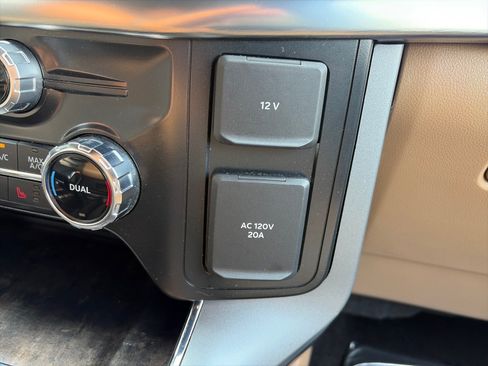 Used 2022 Ford F150 Lariat w/ Equipment Group 502A High AWD/4WD image 23