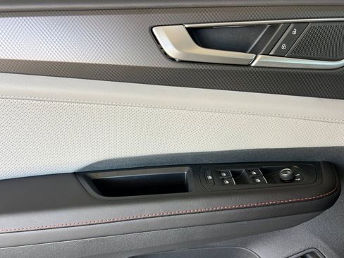 New 2026 Volkswagen Atlas Peak Edition AWD/4WD image 11