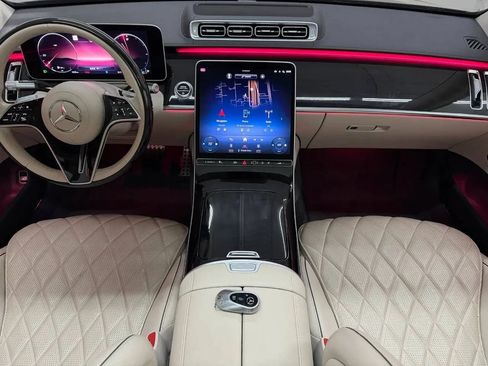 Used 2023 Mercedes-Benz S 580 4MATIC Sedan image 2