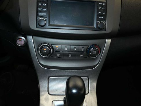 Used 2014 Nissan Sentra SR w/ SR Driver Package FWD image 13
