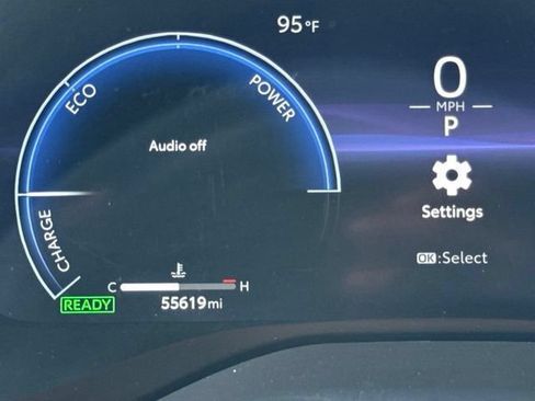 Used 2025 Toyota Sienna Limited AWD/4WD image 9