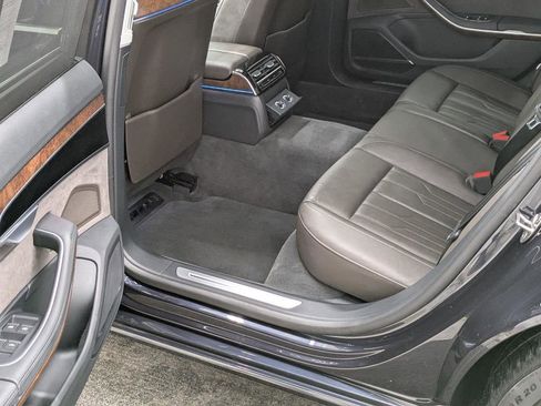 Used 2021 Audi A8 L 3.0T w/ Executive Plus Package image 26