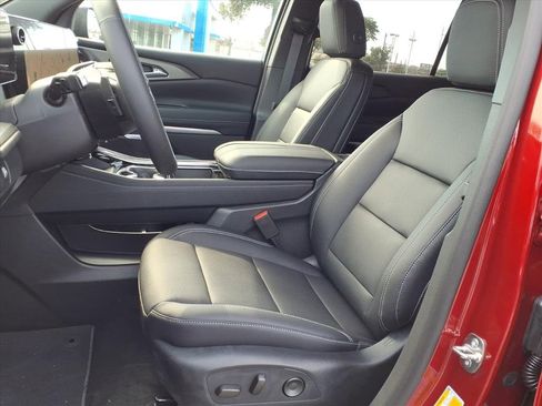 New 2026 Chevrolet Traverse LT w/ Sun and Wheel Package image 11