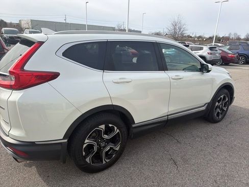 Used 2018 Honda CR-V Touring image 7