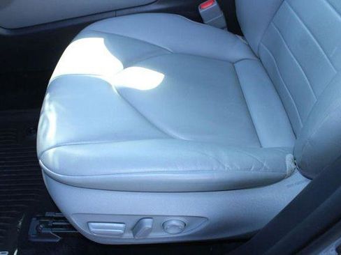 Certified 2020 Toyota Highlander XLE image 16