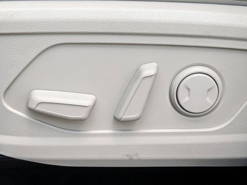 Certified 2025 Kia Sorento S AWD/4WD image 24