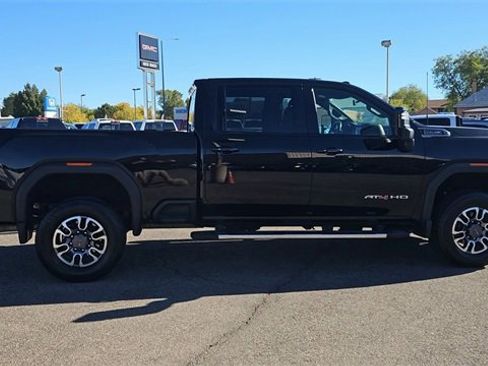 Used 2022 GMC Sierra 2500 AT4 w/ Snow Plow Prep/Camper Package image 5