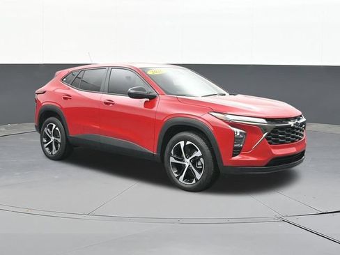 Used 2026 Chevrolet Trax RS FWD image 18